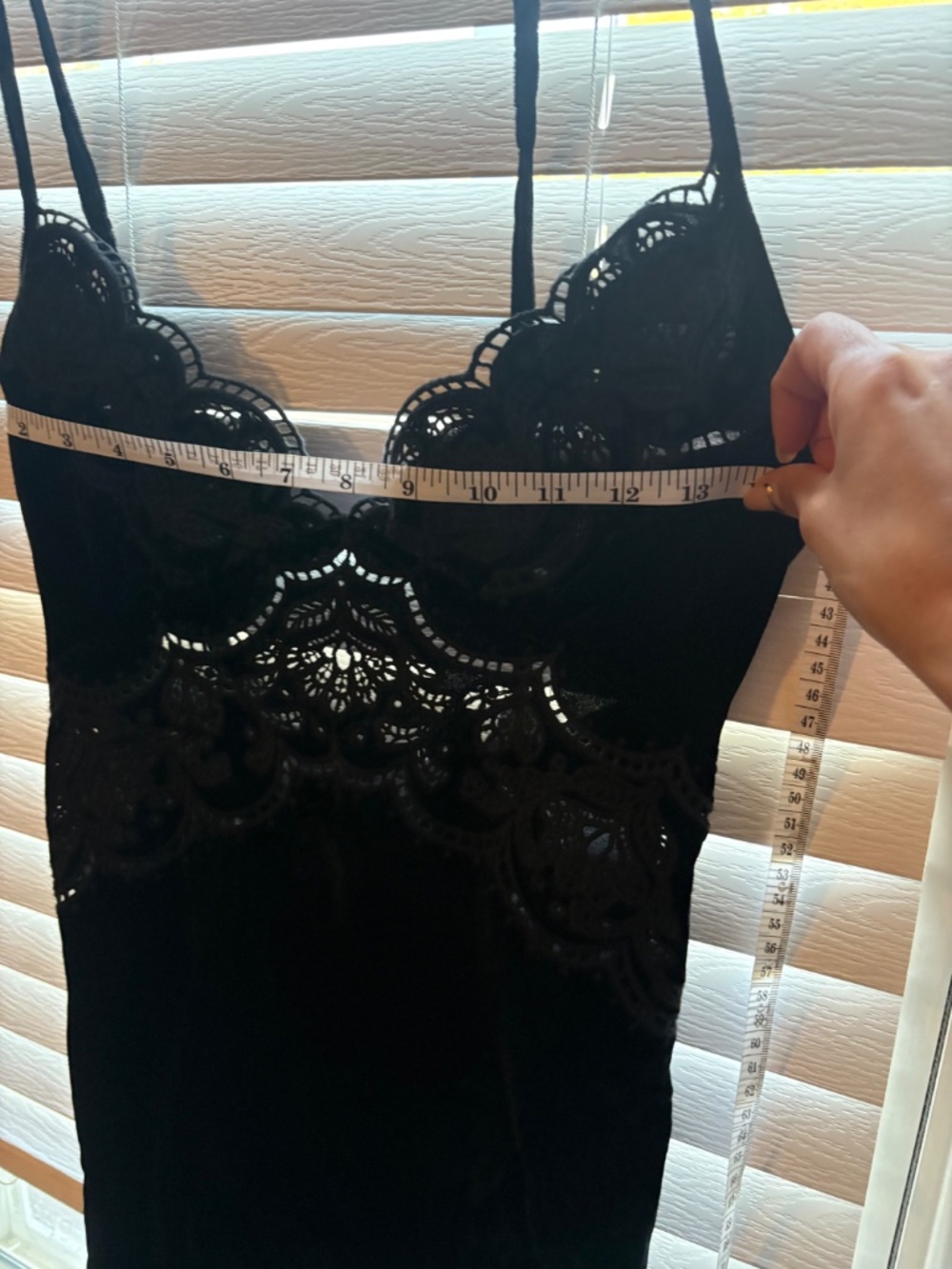FARM RIO BLACK RICHELIEU VELVET SLIP DRESS - Picture 8 of 8